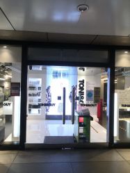 -TONI&GUY