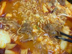 -三清洞摩西韩式年糕火锅(威高广场店)