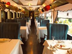 靠窗位-火车头法国西餐厅