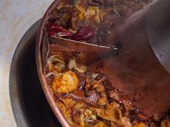 -老佛爷炭火蛙锅直营(清滨路总店)