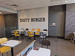 -麦当劳(杨林得来速店)