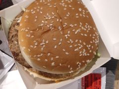 -麦当劳(展览路店)