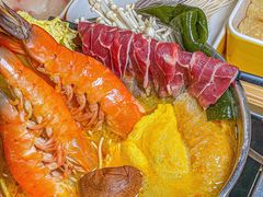 -杨老板·海鲜集市火锅·鲜切牛肉(中防万宝店)