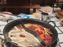 -贰回巷火锅馆(钟楼店)