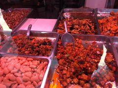 -老六素货(王顶堤店)