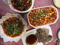 -洪霞餐馆