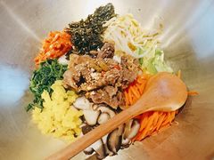 烤牛肉拌饭-梨花牛肉汤饭(仁恒伊势丹店)