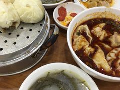 -胡成记口蘑龙眼包子(盐道街店)