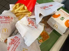 -麦当劳(上海虹桥站30B检票口楼上)