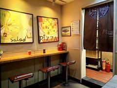 -必胜客(龙吴宅急送店)