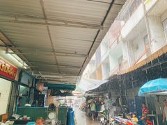 -Kha Mu Charoensang(Silom)