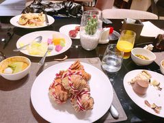 -唐拉雅秀酒店-西锦汇空中BBQ·思创餐厅