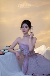 -onlygirl摄影美学馆高端定制(江滩店)