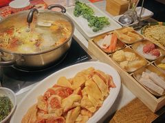 -尚尚仙·酸汤猪手·猪肚鸡火锅(华联万柳购物中心店)