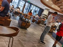-星巴克臻选(深圳金光华店)