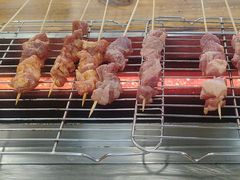 -哈尔滨小酒馆·鲜肉现穿自助烧烤(康新花园店)