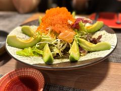 牛油果海鲜色拉-满来寿喜烧(金虹桥店)