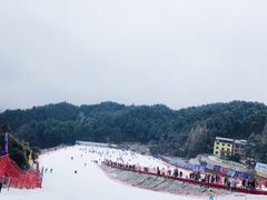 -大别山南武当滑雪场