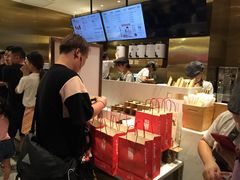 -奈雪的茶(湖滨银泰in77C区PRO店)