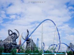 -七彩云南欢乐世界