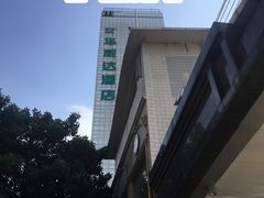 -华威达牛庄(黄埔大道西店)