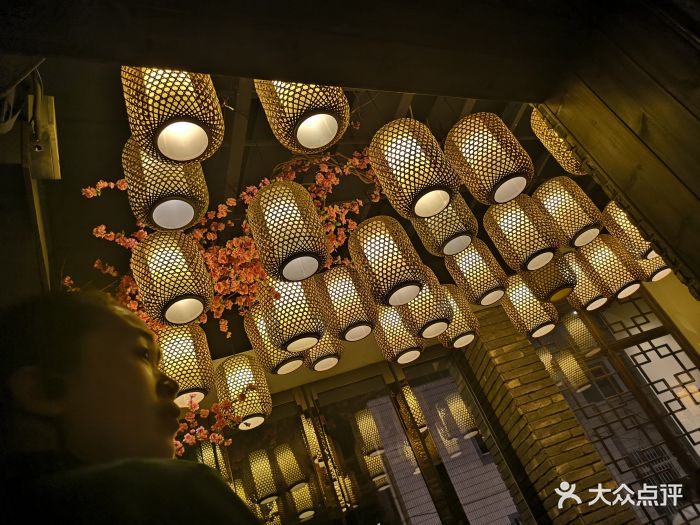 花千醉小酒馆(新街口店)--环境图片-南京美食-大众点评网