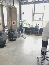 -韩国李知恩形象设计