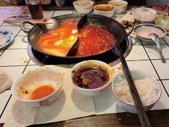 -热火朝天鲜切牛肉火锅(南强街巷店)