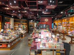 -西西弗书店&矢量咖啡(凯德晶萃广场店)