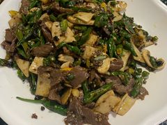 小炒黄牛肉-味老大土碗菜(中山三路店)