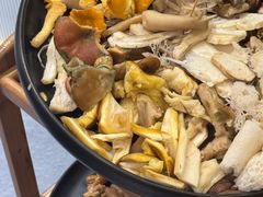-一朵菌·野生菌探索家火锅(南亚店)
