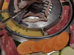 -哈哈碳都·牛肋条无限自助烤肉(台江万达店)