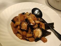 鲍鱼烧土豆-开海·红岛海鲜虾水饺(石老人店)