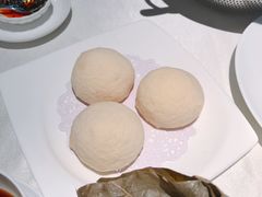 脆皮流沙包-皇朝会.经典传统粤菜(外滩店)