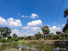 -嬉乐湾休闲旅游区