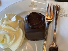 -Cafe Sacher(WIEN)