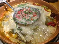 -洱火云南酸菜牛肉火锅(石景山当代商城店)