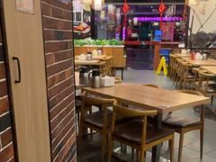 -裕记烧腊连锁餐饮(国商分店)