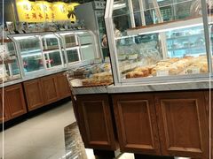 面包甜点陈列柜-老人和饭店(淮海中路店)