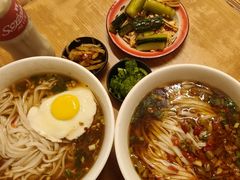 -矮子粉店1985·长沙米粉(湘春路店)