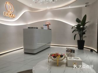 我们为什么要做背呢？像平时经常久坐加上工作的原因