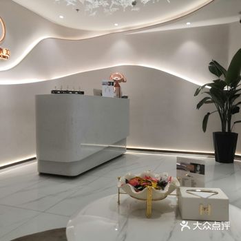 我们为什么要做背呢？像平时经常久坐加上工作的原因