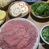 洪崖洞简直是火锅城[愉快]