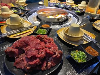 豪牛道涮烤主题馆(屏山店)