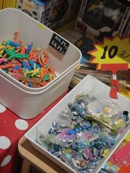 -16TOYS中古玩具铺(崇文门店)