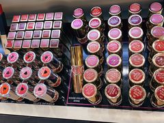 -中免(澳门机场免税店)