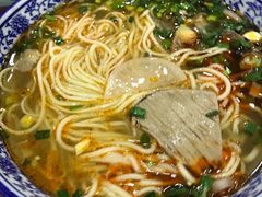 -牛一嘴·兰州牛肉面·大盘鸡(财富中心店)