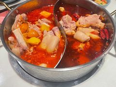 猪手鸳鸯锅-小街猪手(团结湖店)