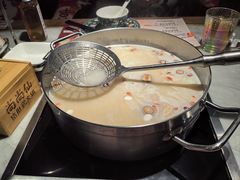 -尚尚仙·酸汤猪手·猪肚鸡火锅(华联万柳购物中心店)