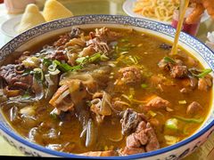 -华龙特色大骨鸡农家菜馆